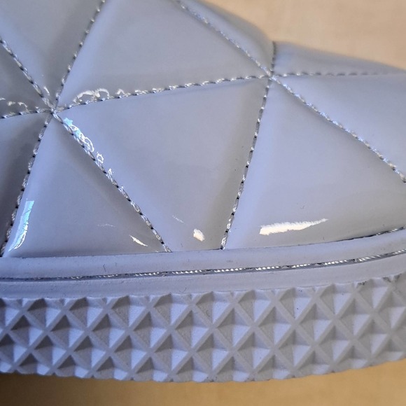 AEROSOLES Ella Quilted Slide- On Sneakers Blue 7 - Picture 10 of 10